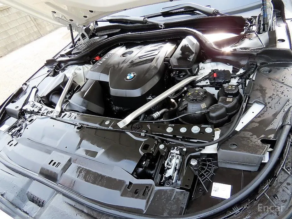 Фото 19 - BMW 5 Series