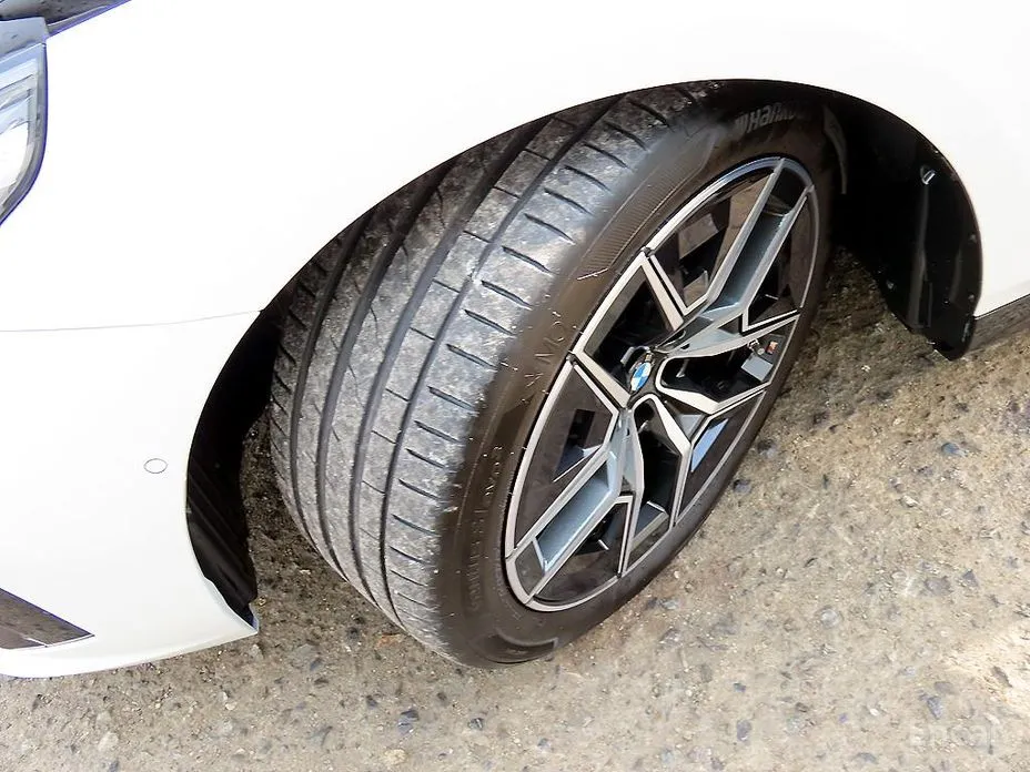 Фото 20 - BMW 5 Series