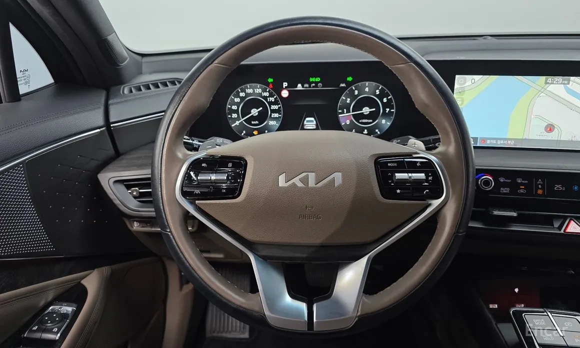 Фото 13 - Kia K8