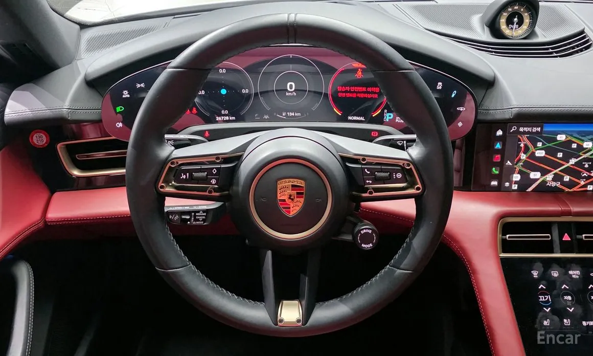 Фото 13 - Porsche Taycan