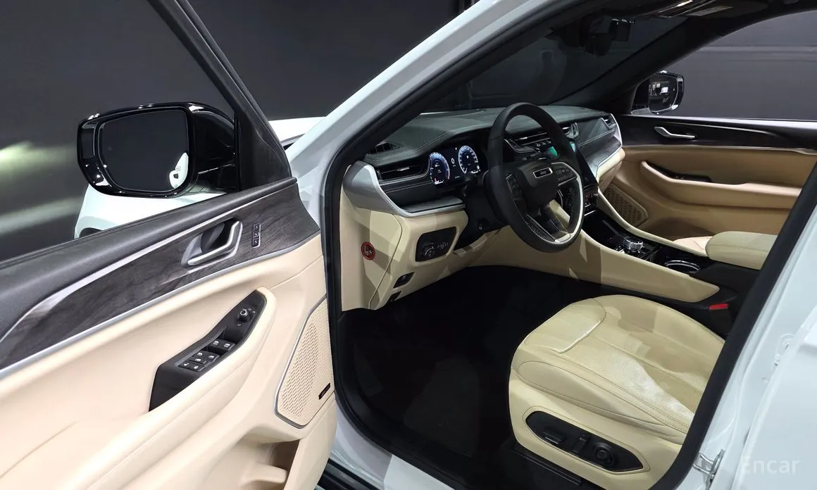 Фото 11 - Jeep Cherokee