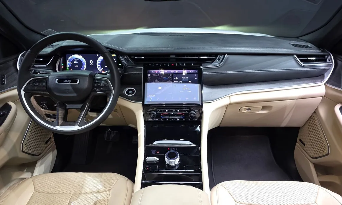 Фото 7 - Jeep Cherokee