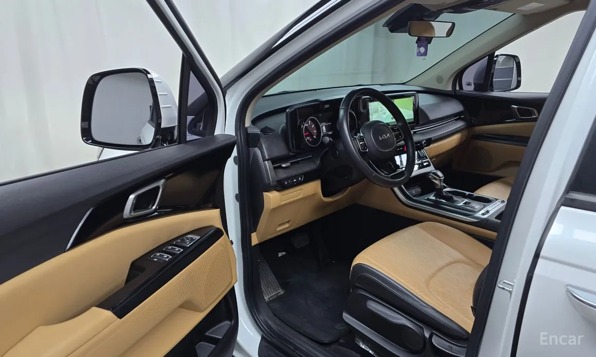 Фото 10 - Kia Carnival