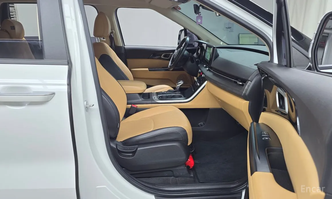 Фото 11 - Kia Carnival