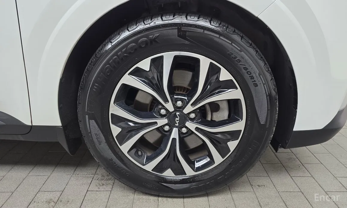 Фото 5 - Kia Carnival