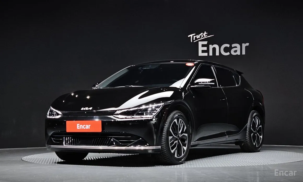 Фото 1 - Kia EV6