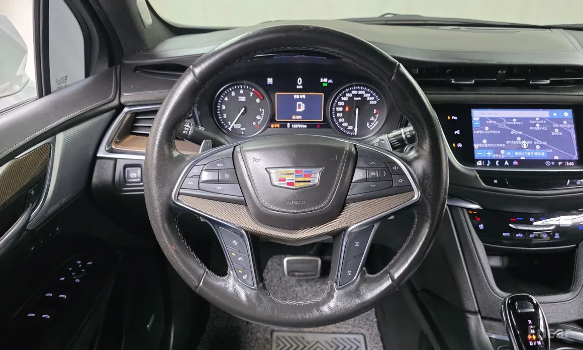 Фото 13 - Cadillac XT5