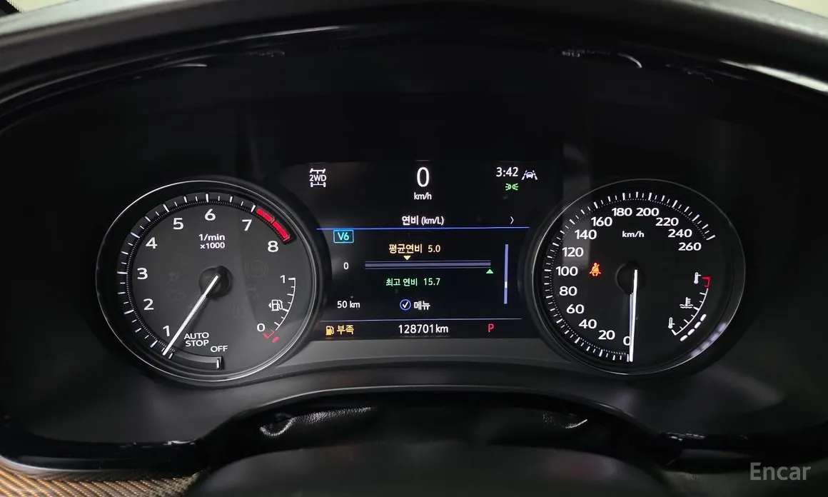 Фото 8 - Cadillac XT5