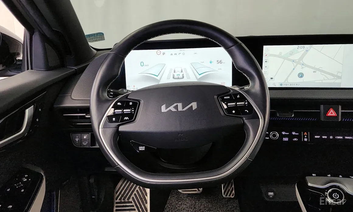 Фото 13 - Kia EV6