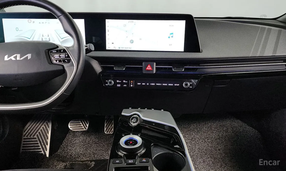 Фото 14 - Kia EV6