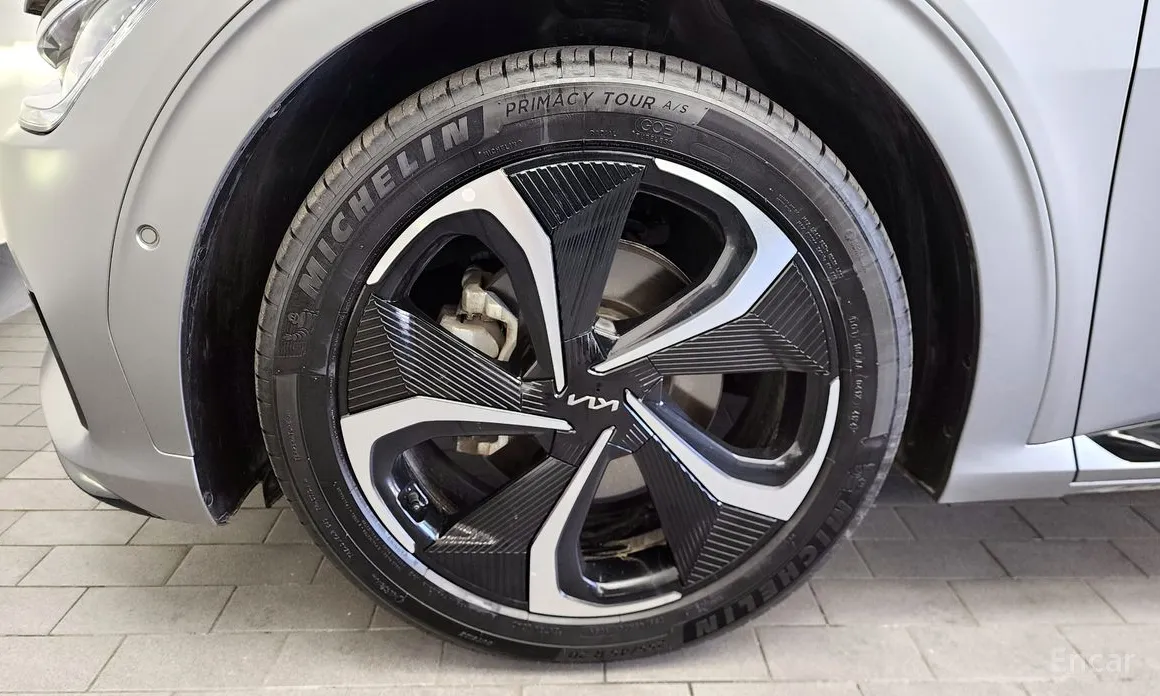 Фото 5 - Kia EV6