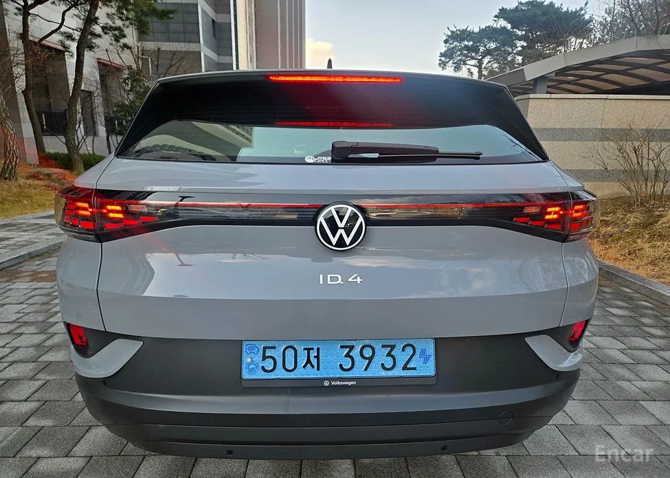 Photo 5 - Volkswagen ID.4