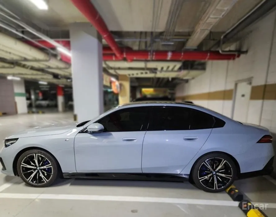 Фото 3 - BMW 5 Series