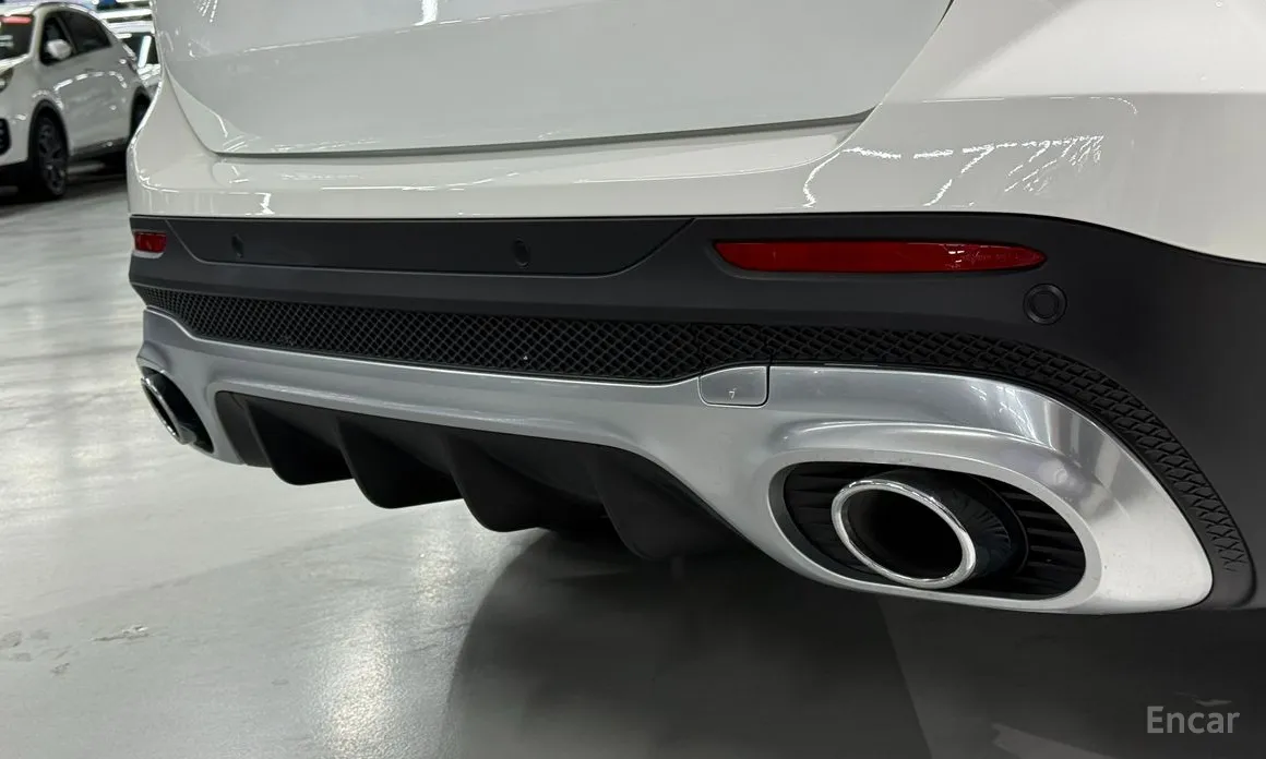 Фото 11 - Mercedes-Benz GLB-Class