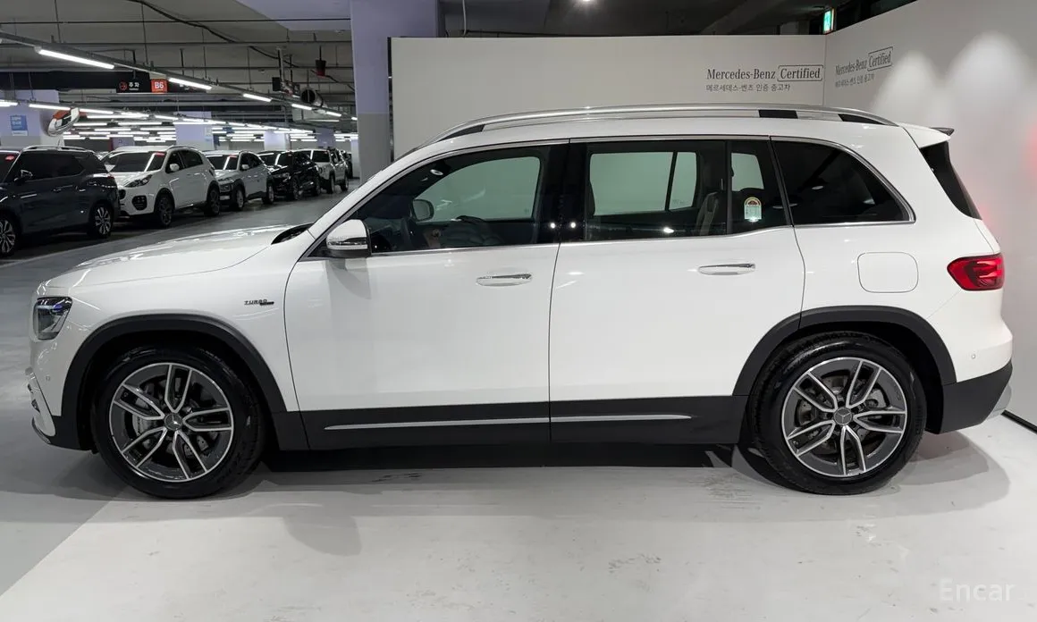 Фото 8 - Mercedes-Benz GLB-Class