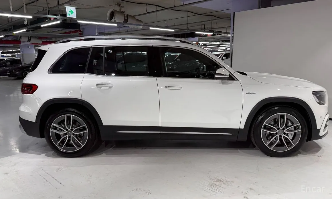 Фото 9 - Mercedes-Benz GLB-Class