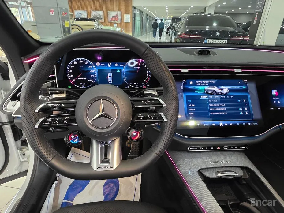 Фото 7 - Mercedes-Benz E-Class