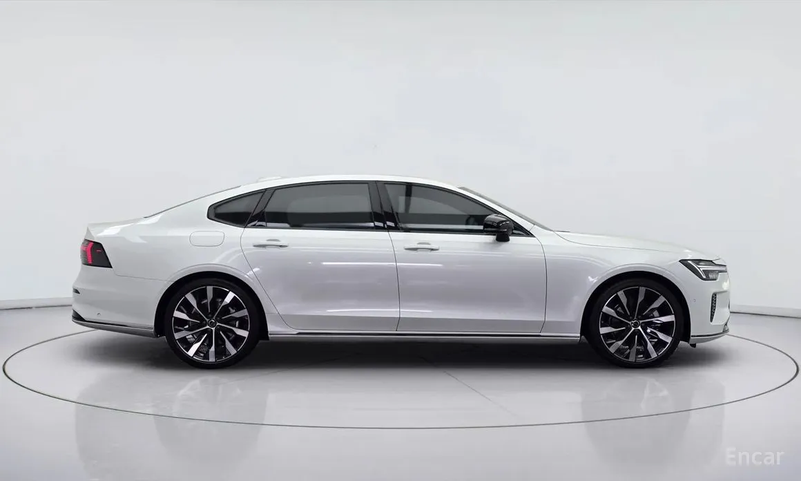 Фото 4 - Volvo S90