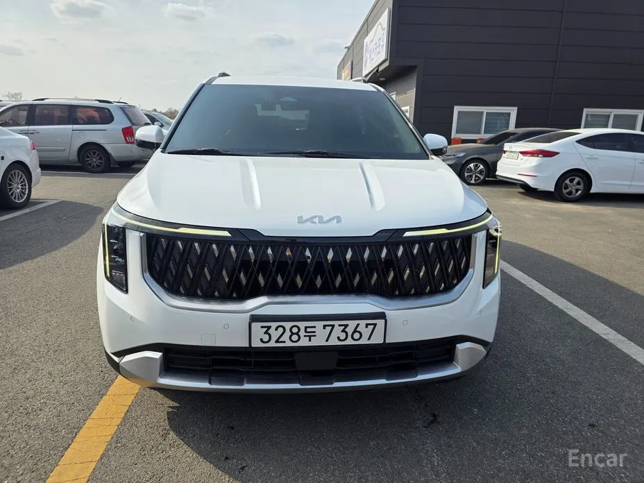 Фото 1 - Kia Carnival