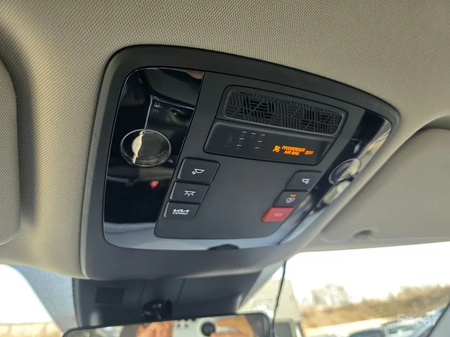 Фото 18 - Kia Carnival