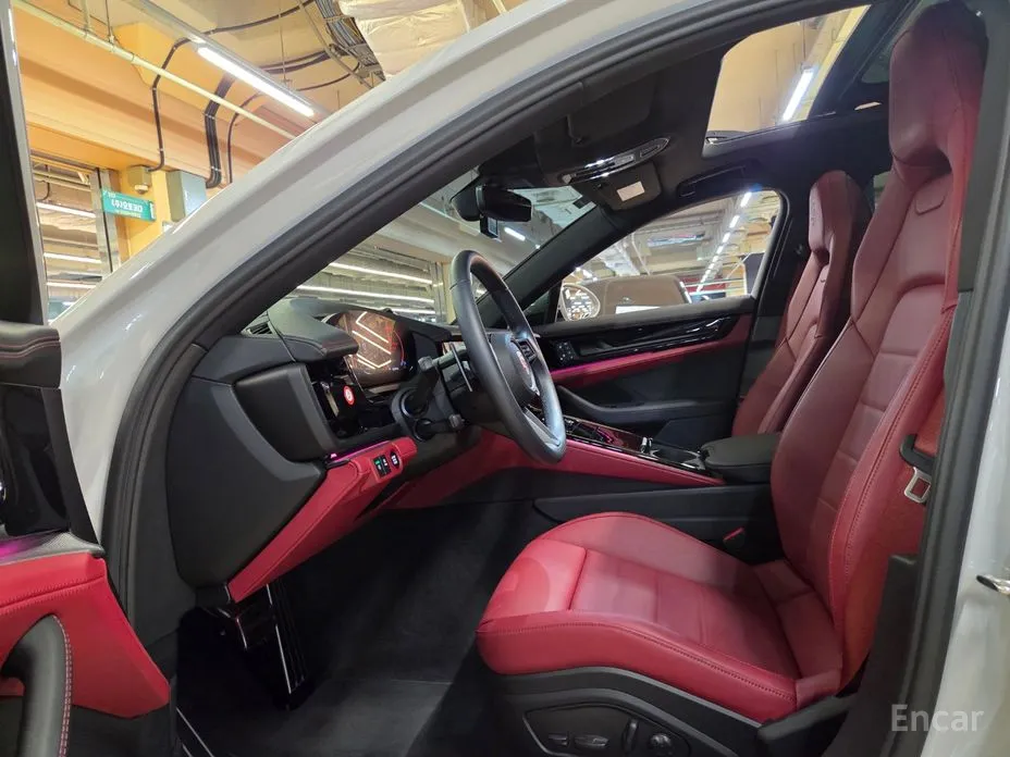 Фото 13 - Porsche Panamera