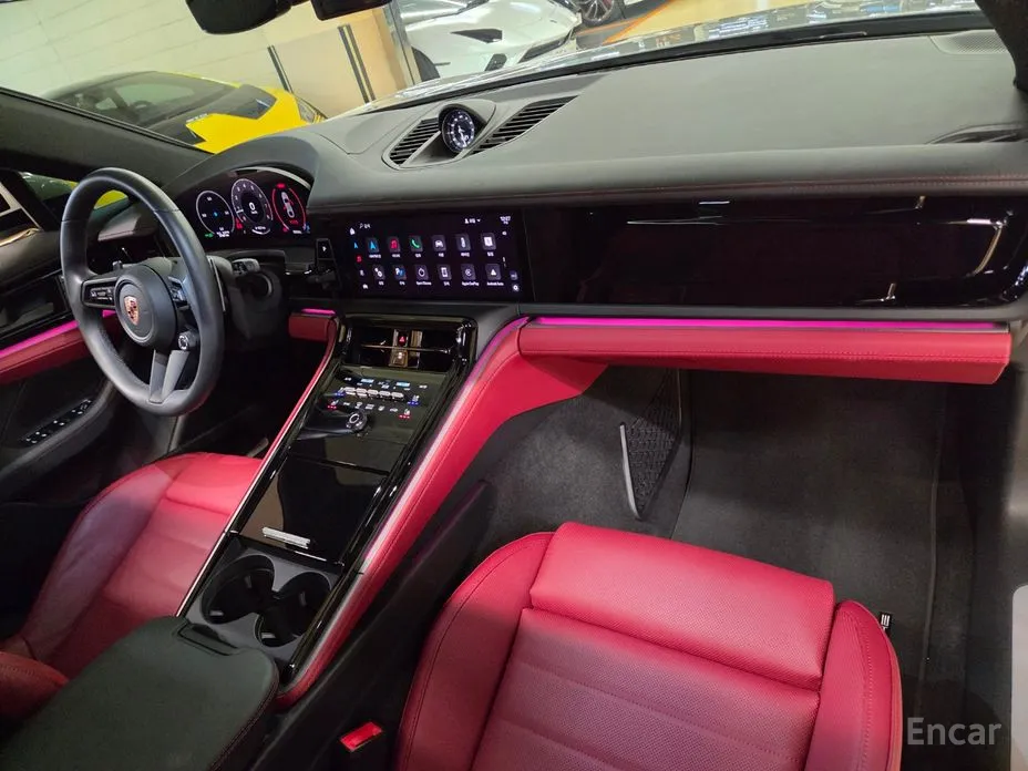 Фото 18 - Porsche Panamera