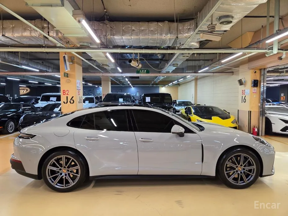 Фото 19 - Porsche Panamera