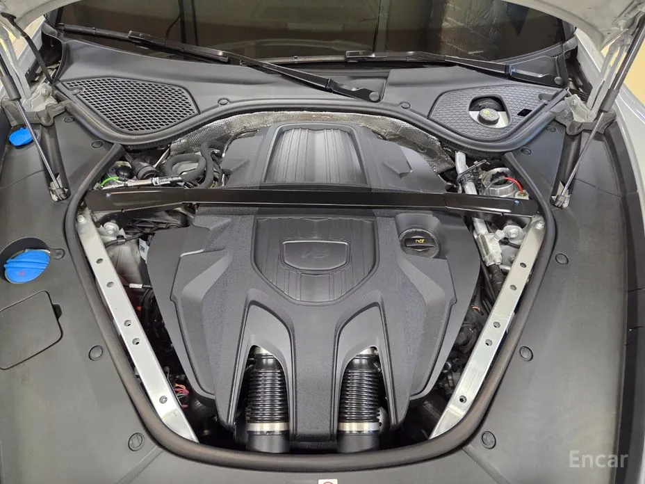 Фото 20 - Porsche Panamera