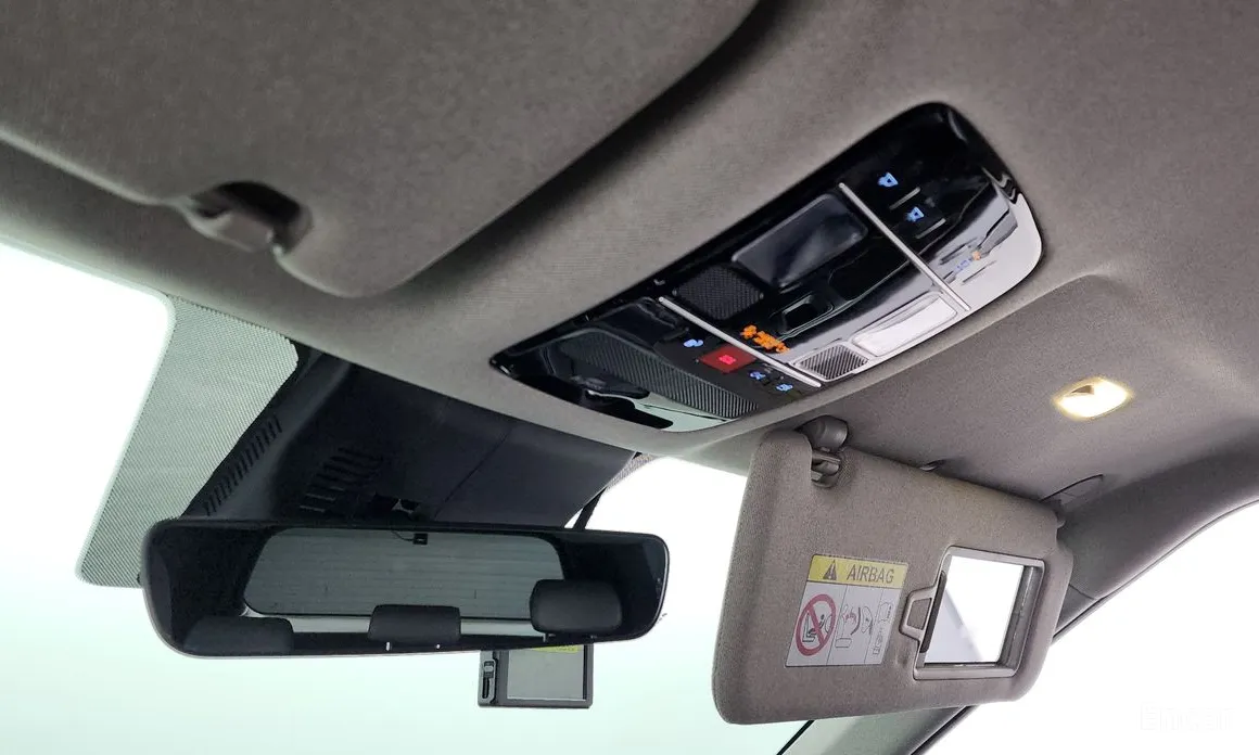 Фото 19 - Hyundai Santa Fe