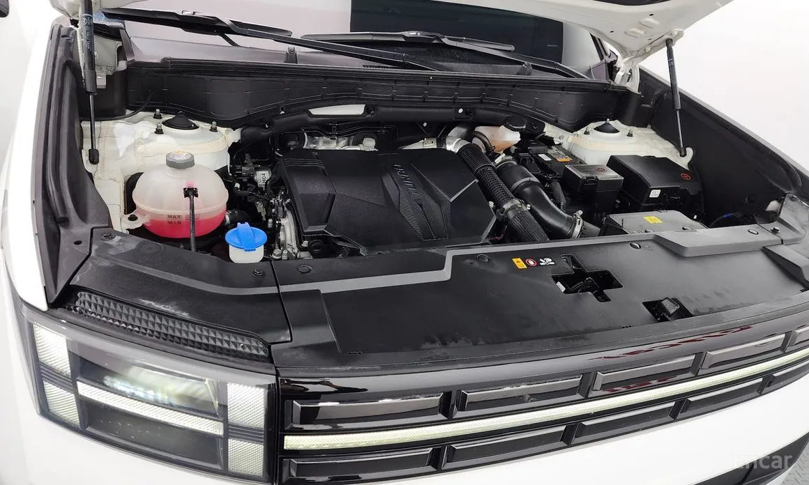 Фото 6 - Hyundai Santa Fe