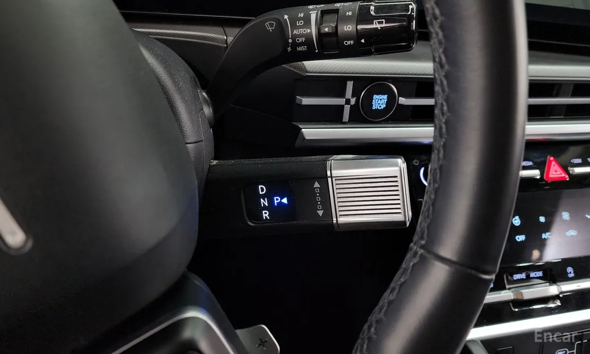 Фото 9 - Hyundai Santa Fe