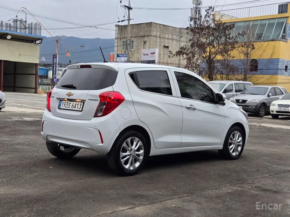Фото 2 - Chevrolet Spark