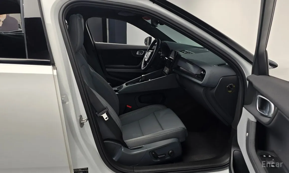 Фото 12 - Polestar 2