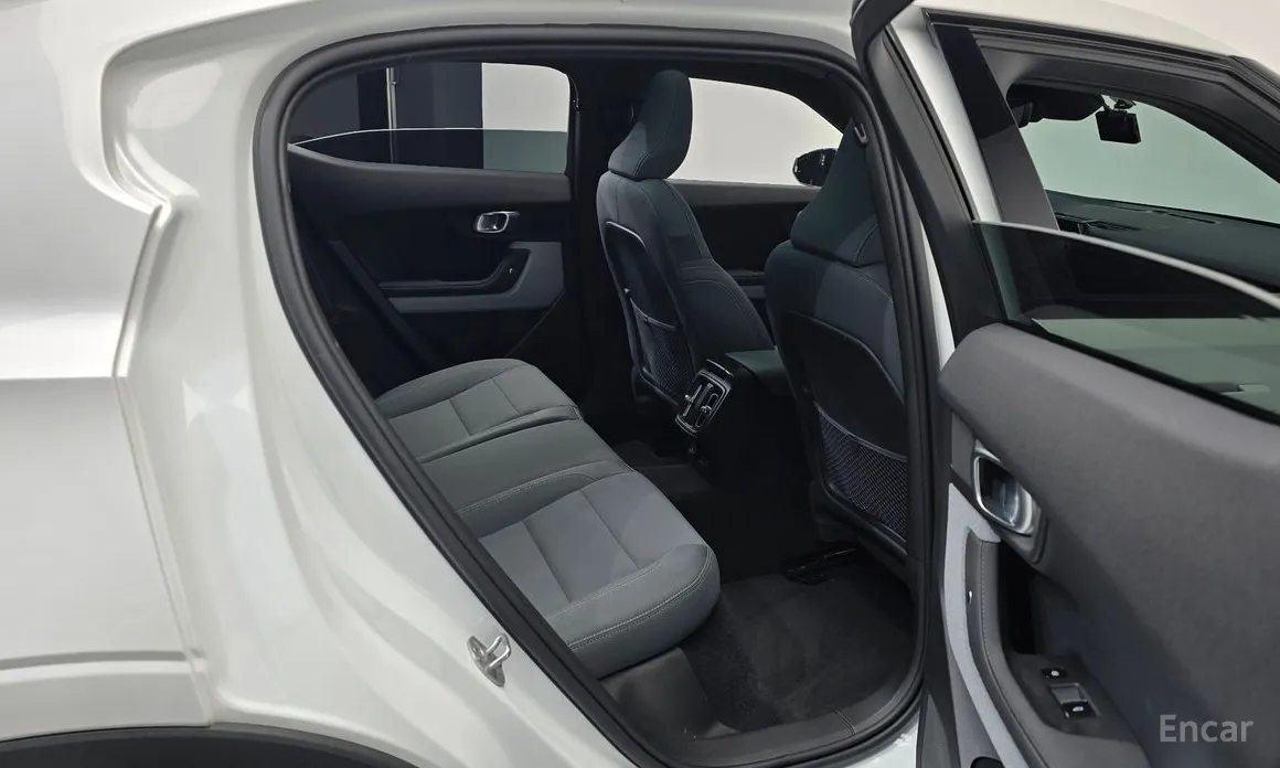 Фото 13 - Polestar 2