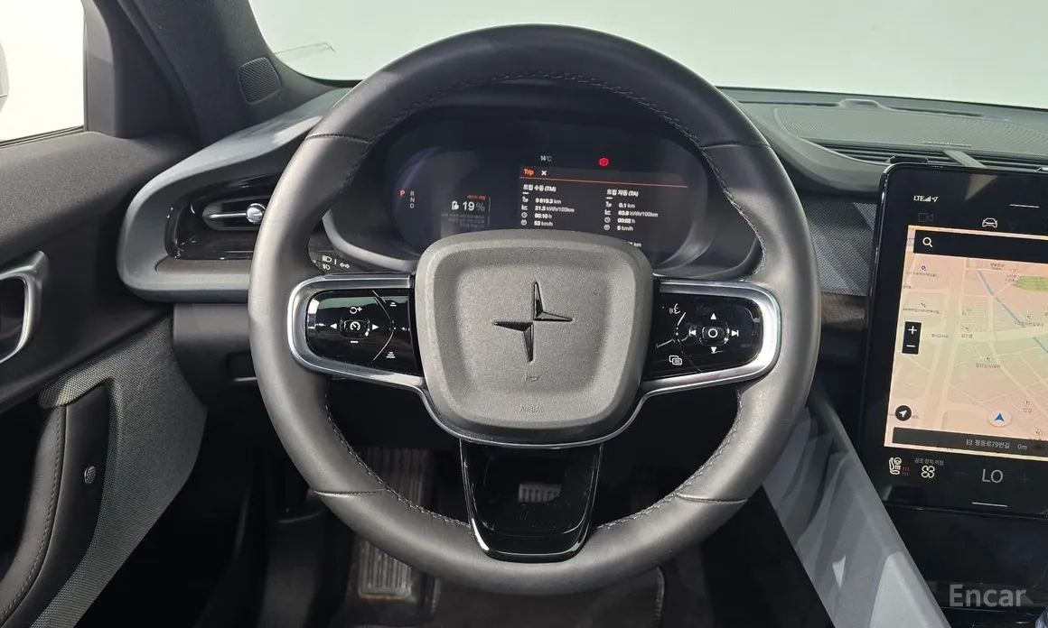 Фото 14 - Polestar 2