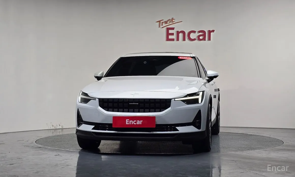 Фото 3 - Polestar 2
