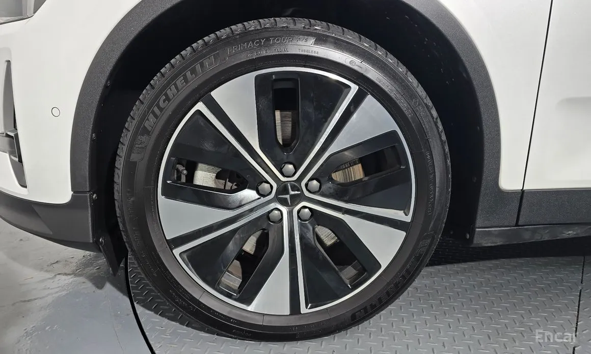 Фото 5 - Polestar 2