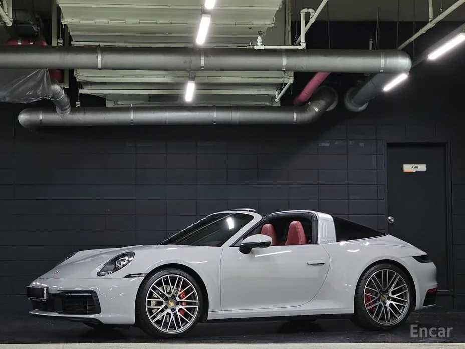 Фото 3 - Porsche 911