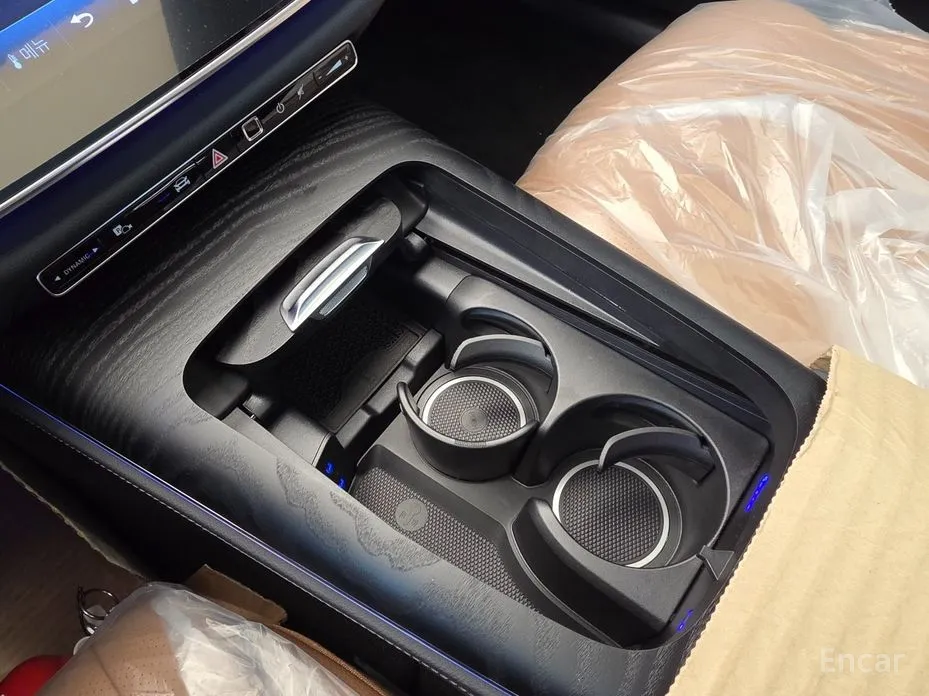 Фото 16 - Mercedes-Benz E-Class