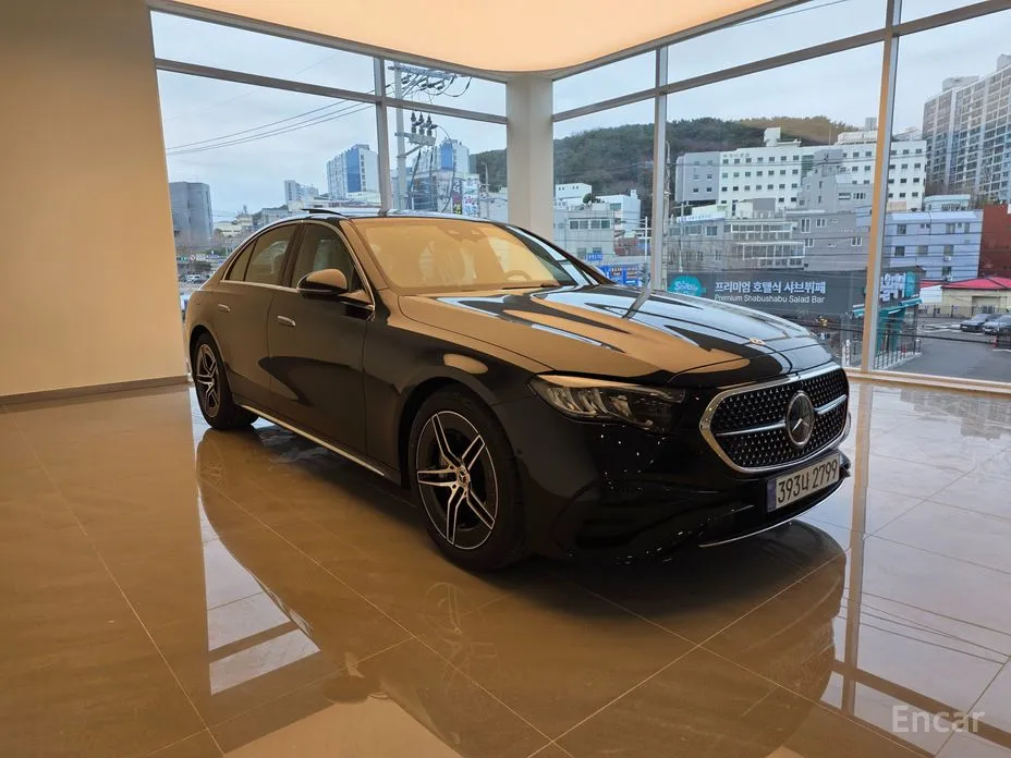 Фото 20 - Mercedes-Benz E-Class