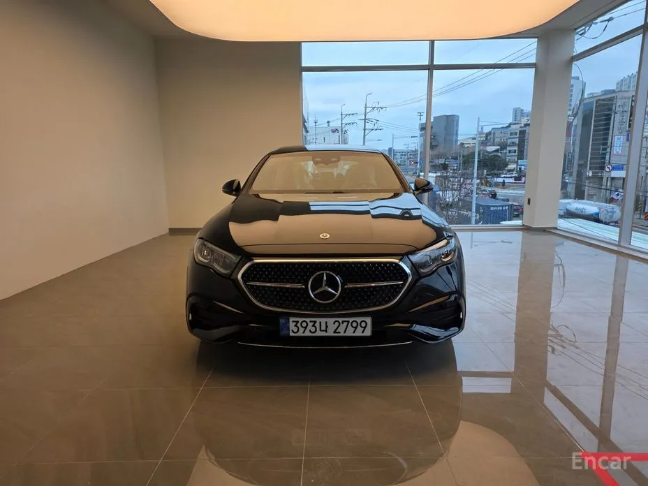 Фото 3 - Mercedes-Benz E-Class