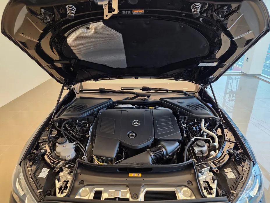 Фото 6 - Mercedes-Benz E-Class