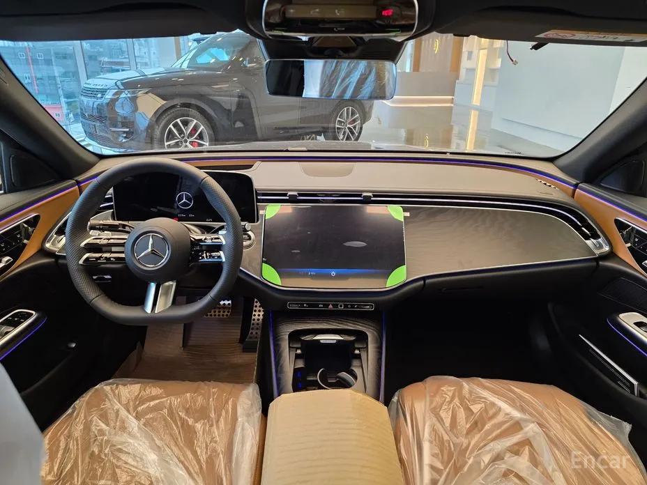 Фото 7 - Mercedes-Benz E-Class