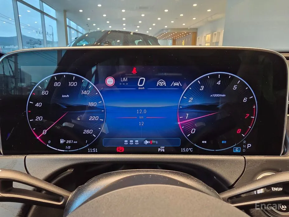 Фото 9 - Mercedes-Benz E-Class