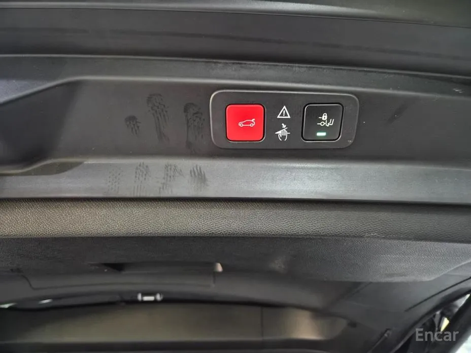 Фото 15 - Peugeot 5008