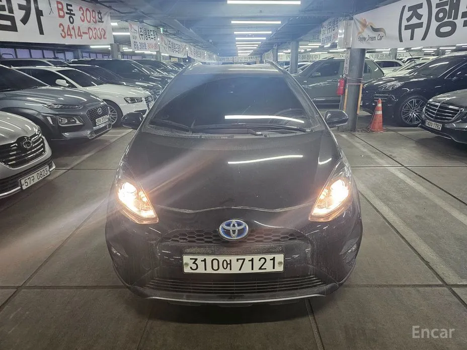 Фото 1 - Toyota Prius