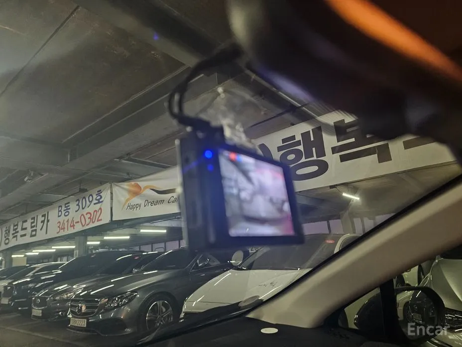 Фото 11 - Toyota Prius