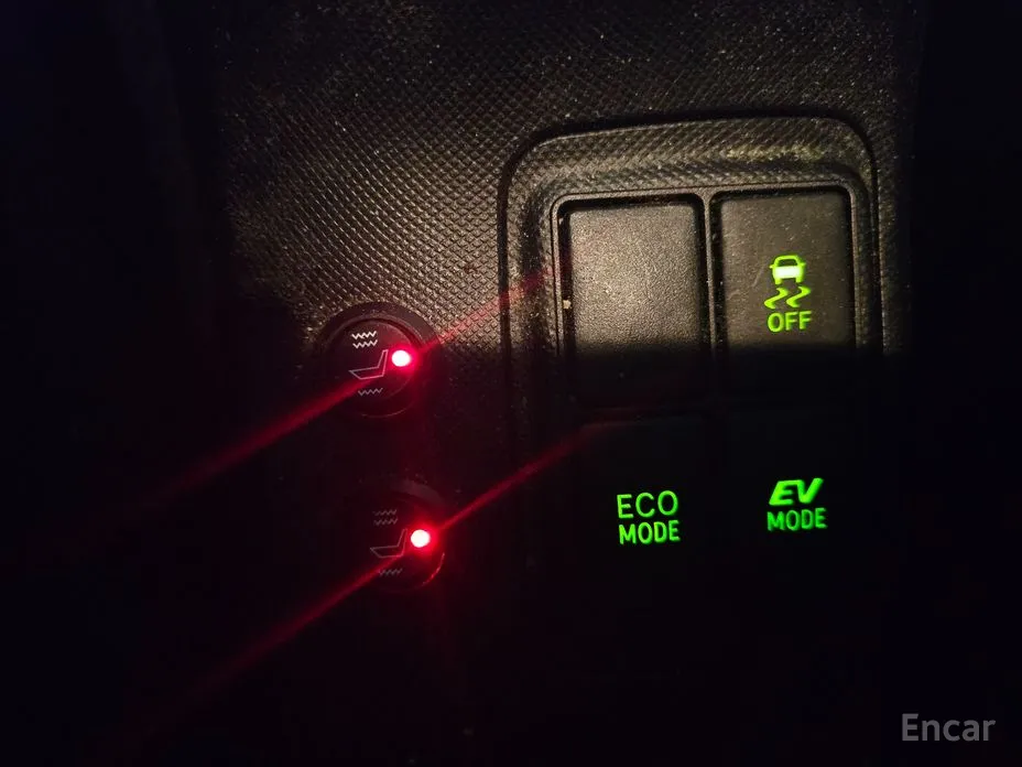 Фото 15 - Toyota Prius