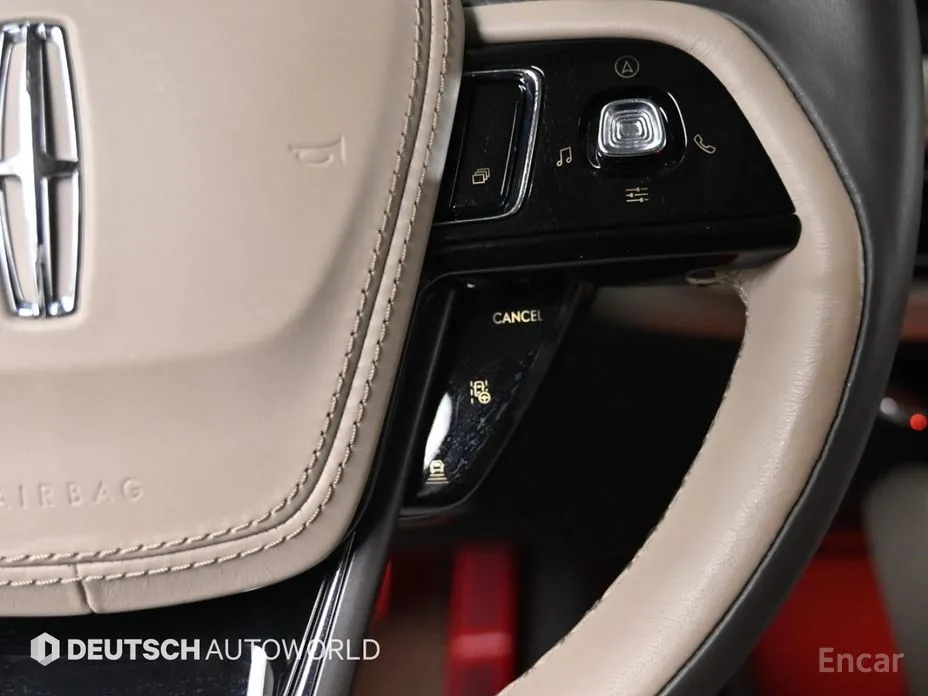 Фото 18 - Lincoln Aviator