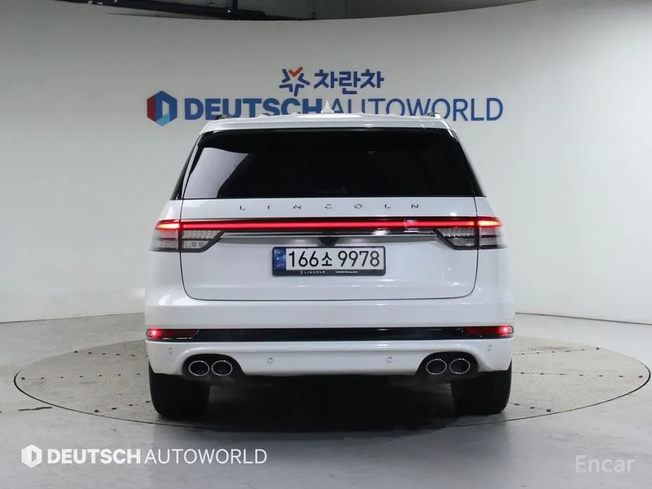 Фото 4 - Lincoln Aviator